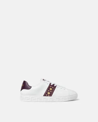 sneakers mit greca verzierung 1 1 330x413 - Sneakers mit Greca-Verzierung